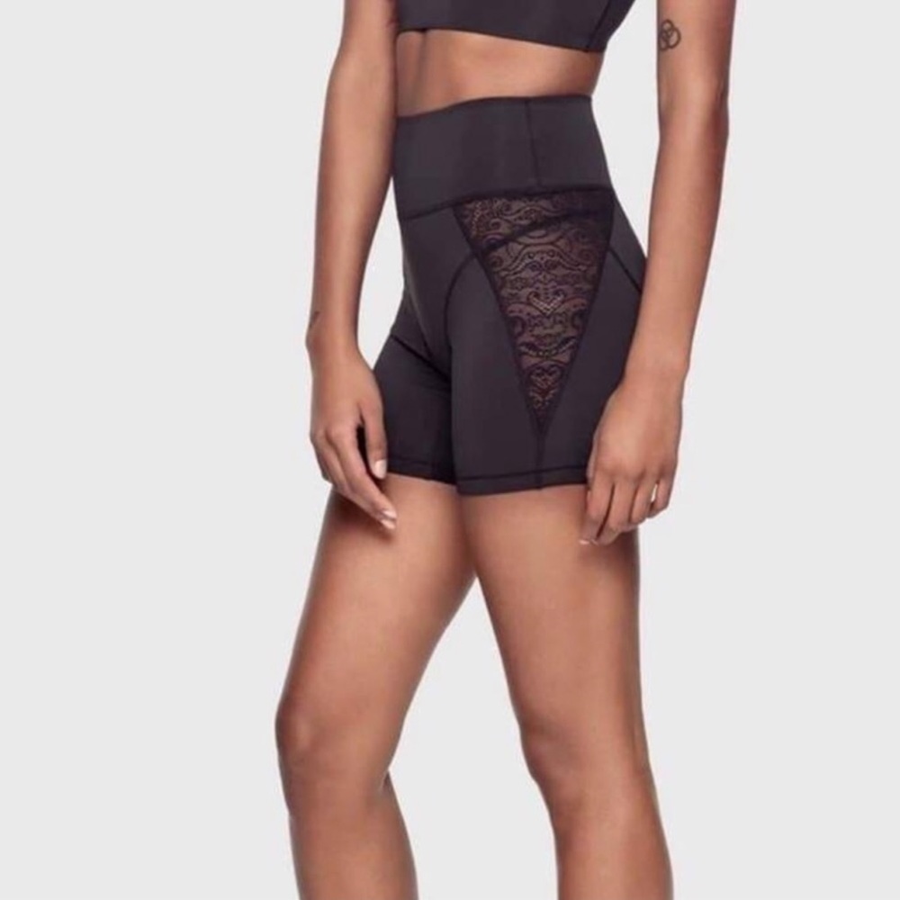 Kiki De Montparnasse Athleisure Biker Short Size XS NWT